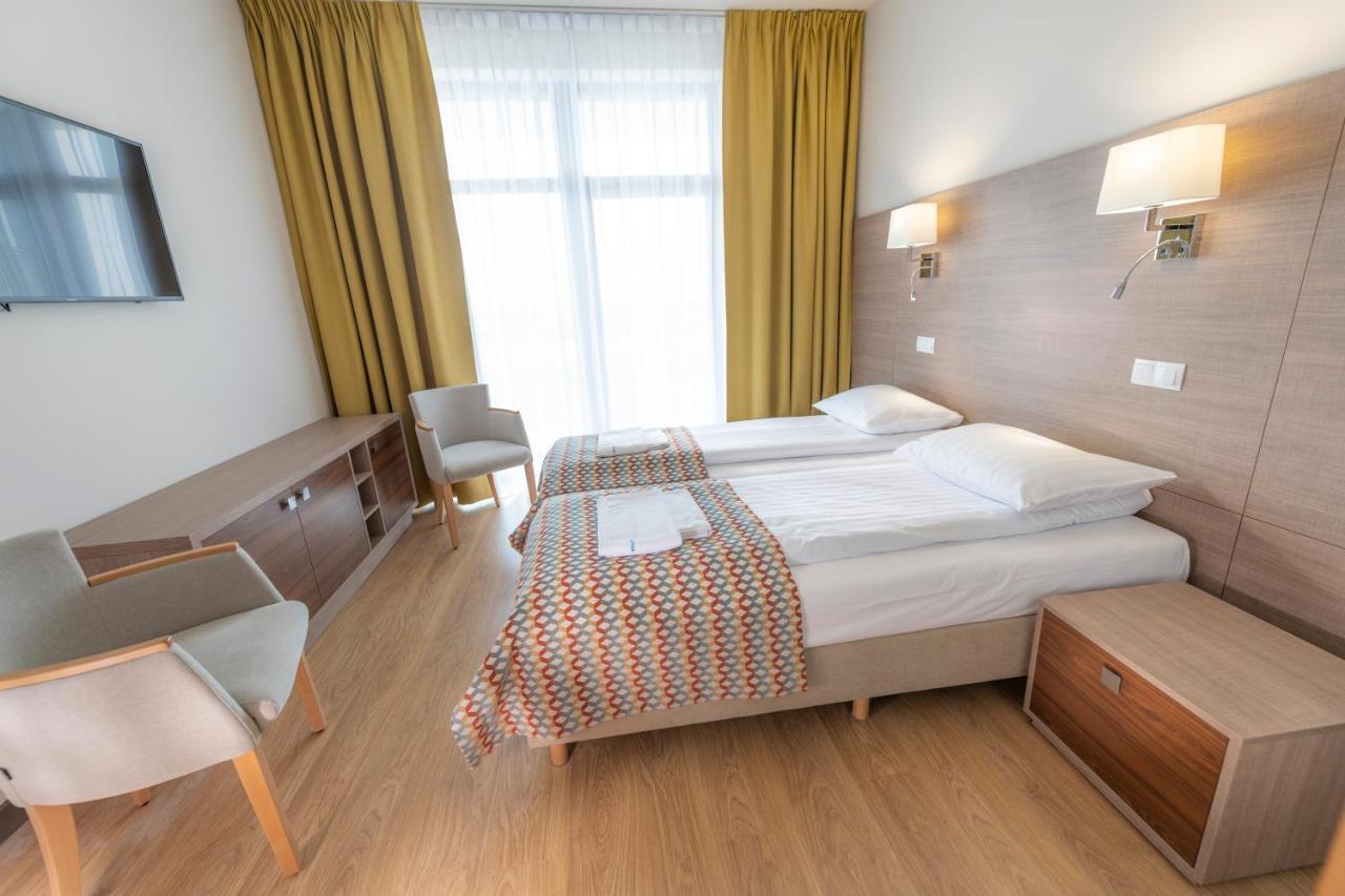 Olymp IV Hotel Kolobrzeg Exterior photo